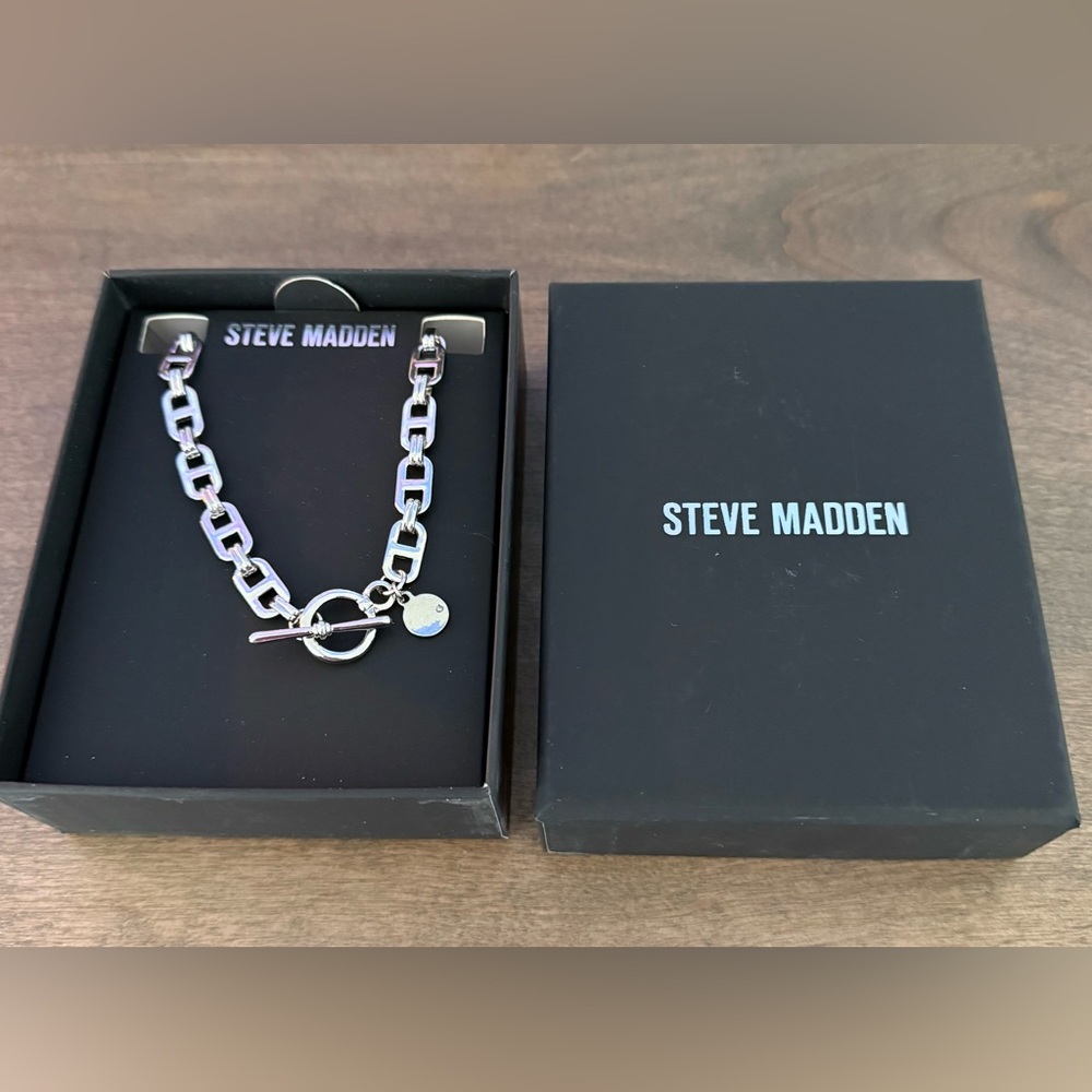 Steve Madden Silver-Tone Rectangular Link Necklace with Toggle Charm